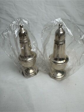 VINTAGE EMPIRE STERLING SILVER WEIGHTED SALT & PEPPER SHAKERS #242